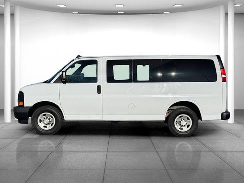 Used 2017 Chevrolet Express 2500 LS image 2