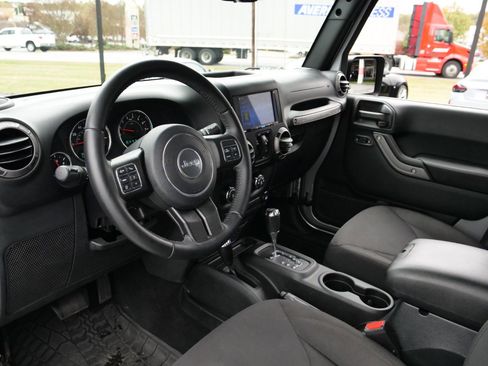 Used 2017 Jeep Wrangler Unlimited Sport w/ Quick Order Package 24S image 19