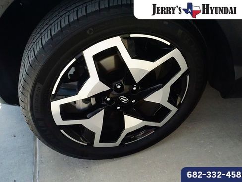 Used 2022 Hyundai Santa Cruz Limited AWD/4WD image 9