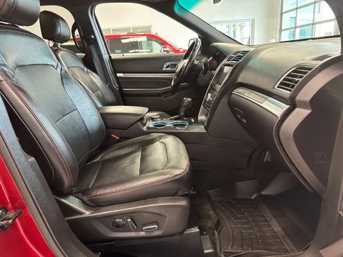 Used 2016 Ford Explorer Sport w/ Equipment Group 401A AWD/4WD image 16