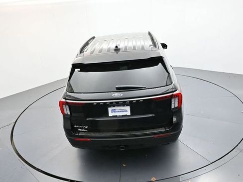 New 2025 Ford Explorer Active image 23