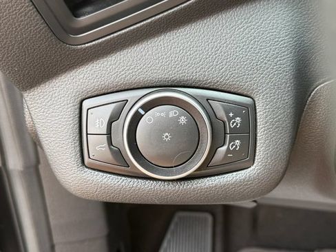 Used 2017 Ford Escape SE AWD/4WD image 23