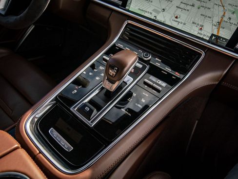 Used 2020 Porsche Panamera Turbo S image 12