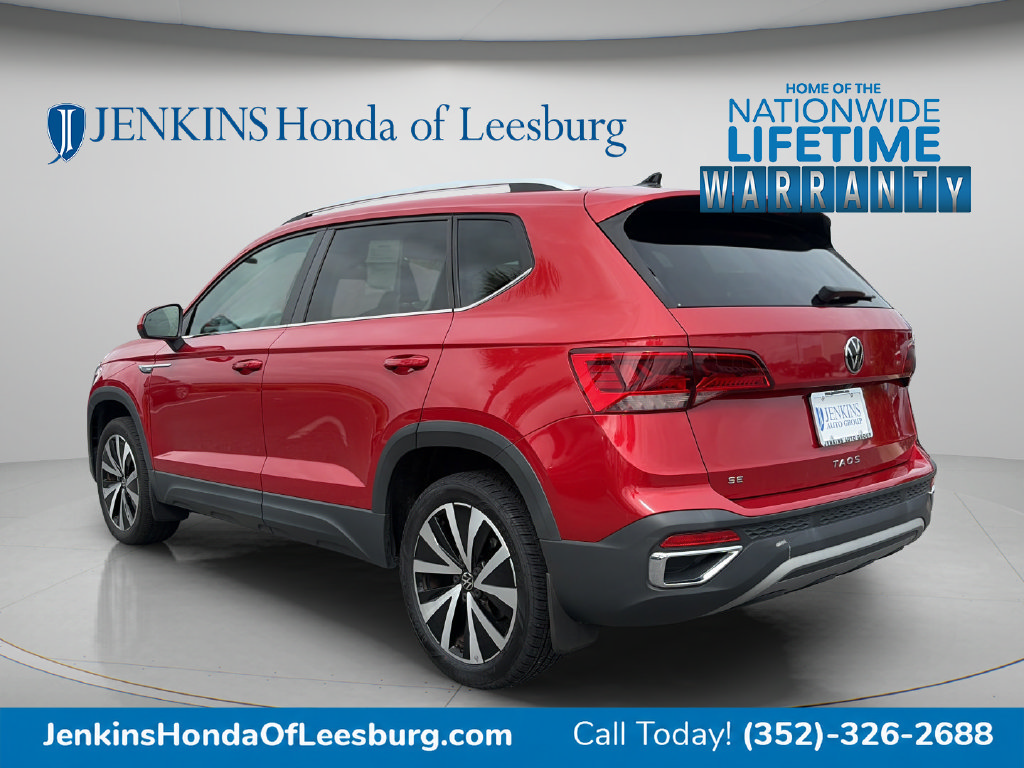 Used 2024 Volkswagen Taos SE FWD image 5