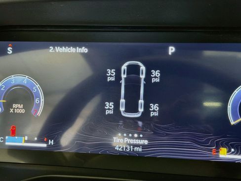 Used 2023 Jeep Grand Cherokee L Limited w/ Luxury Tech Group II AWD/4WD image 8