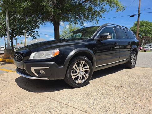 Used 2014 Volvo XC70 3.2 FWD image 2