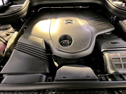 New 2026 Mercedes-Benz GLS 450 4MATIC image 14