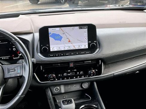 Certified 2023 Nissan Rogue Platinum w/ Platinum Premium Package image 18