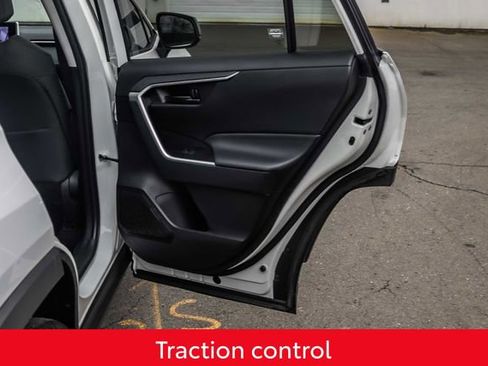 Used 2024 Toyota RAV4 LE AWD/4WD image 18