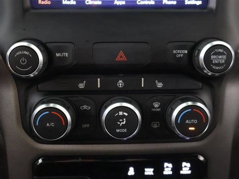 Used 2019 RAM 1500 Big Horn AWD/4WD image 46