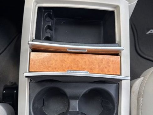 Used 2008 Chrysler Aspen Limited image 15