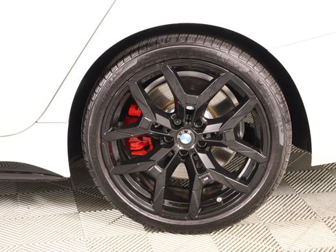 Used 2025 BMW 330i Sedan w/ M Sport Package image 20