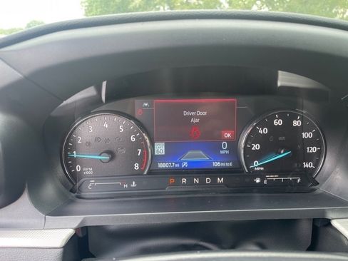 Used 2020 Ford Explorer XLT w/ Equipment Group 202A AWD/4WD image 10