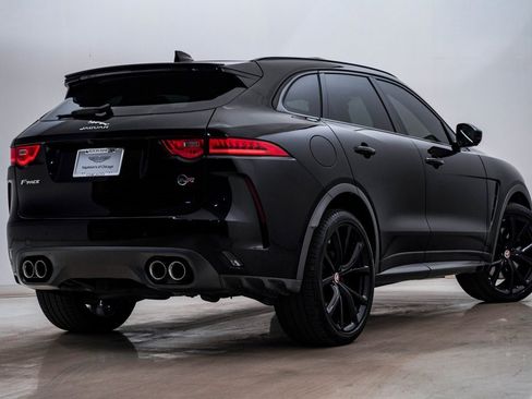 Used 2020 Jaguar F-PACE SVR image 9