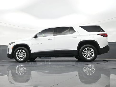 Used 2023 Chevrolet Traverse LS FWD image 24