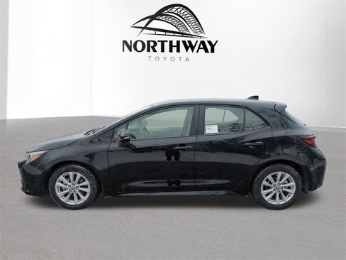 New 2026 Toyota Corolla SE image 3