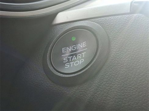 Used 2022 Ford Escape SE w/ Cold Weather Package image 24