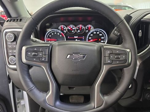Used 2022 Chevrolet Silverado 1500 RST AWD/4WD image 16
