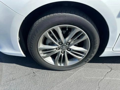 Used 2017 Toyota Camry SE image 7