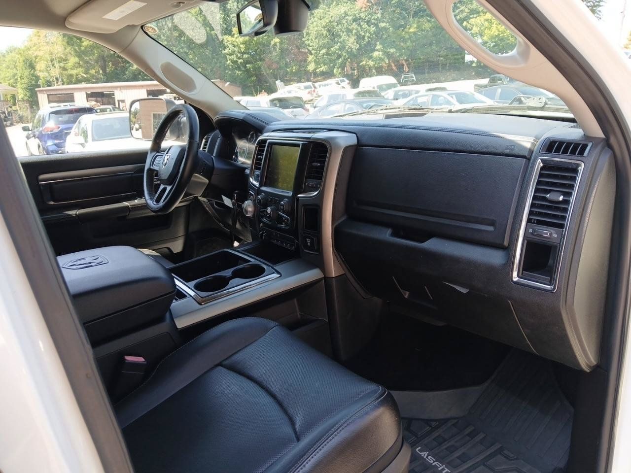 Used 2014 RAM 1500 Sport RWD image 15