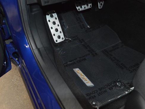 Used 2025 Subaru Crosstrek 2.5i Sport w/ Crosstrek Mirror Package image 28