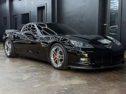 Used 2007 Chevrolet Corvette Z06 w/ Preferred Equipment Group image 11