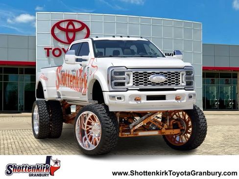 Used 2026 Ford F450 Platinum w/ Platinum Plus Package AWD/4WD image 1