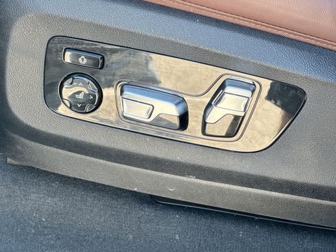 Used 2024 BMW X5 M60i w/ Parking Assistance Package AWD/4WD image 24