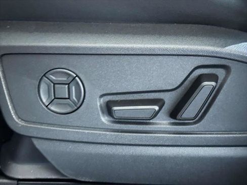 New 2025 Audi SQ5 Premium w/ Convenience Package AWD/4WD image 18