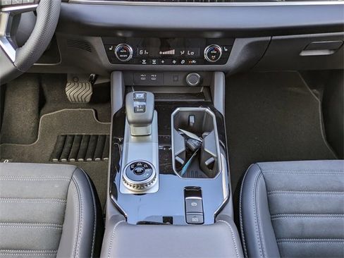 New 2025 Mitsubishi Outlander Platinum Edition image 20