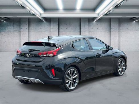 Used 2019 Hyundai Veloster 2.0 Premium FWD image 5