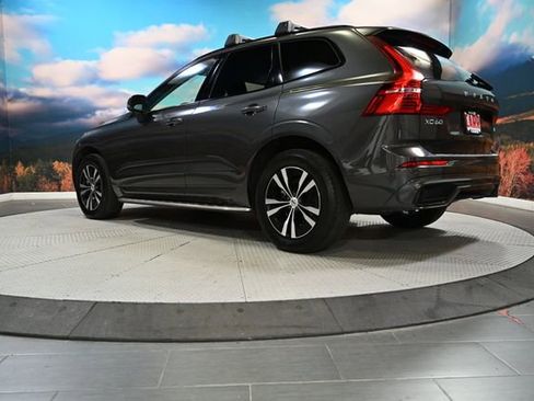 Used 2024 Volvo XC60 B5 Core AWD/4WD image 5
