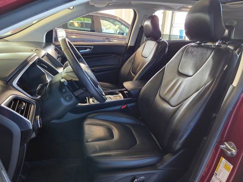 Used 2019 Ford Edge Titanium w/ Cold Weather Package AWD/4WD image 20
