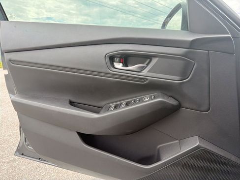 Used 2023 Honda Accord EX image 14