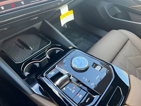 Used 2024 BMW i5 M60 w/ Premium Package AWD/4WD image 23