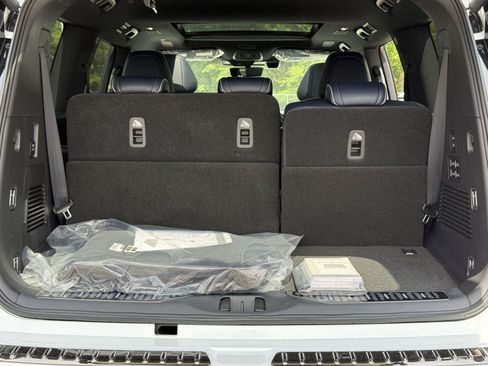 New 2026 INFINITI QX80 4WD image 27