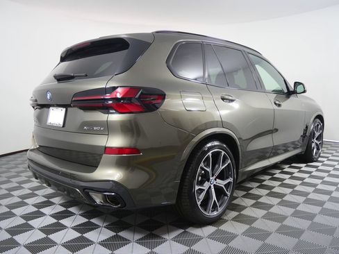 New 2026 BMW X5 xDrive50e w/ M Sport Package AWD/4WD image 3