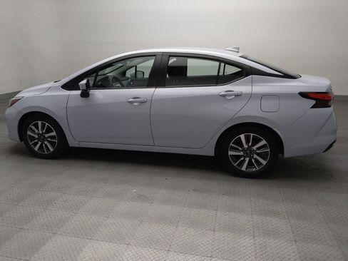 Used 2025 Nissan Versa SV FWD image 3