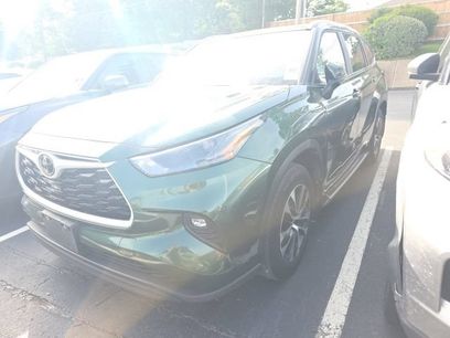 Used 2025 Toyota Highlander XLE