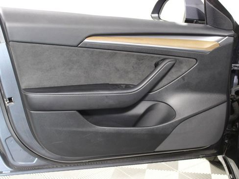 Used 2022 Tesla Model 3 Performance image 7