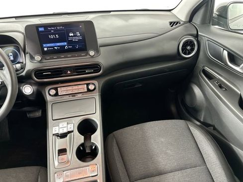 Used 2023 Hyundai Kona SE image 26