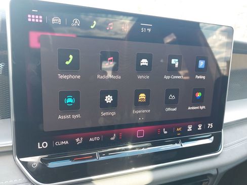 New 2026 Volkswagen Tiguan SE R-Line image 18