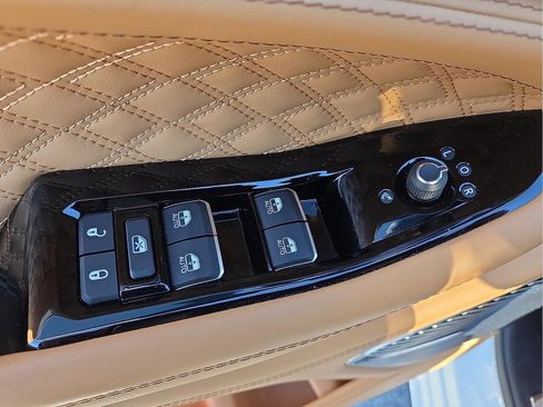 Used 2025 Jeep Grand Cherokee L Summit image 16