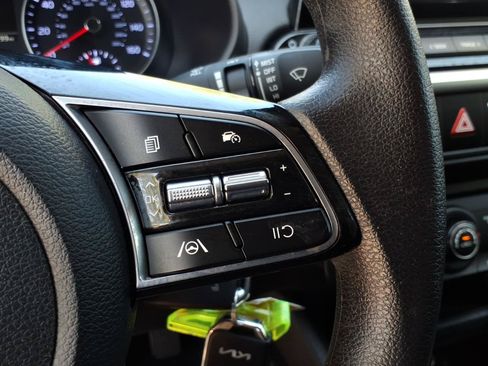 Used 2023 Kia Forte LXS FWD image 25