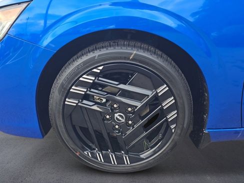 New 2026 Nissan Sentra SR FWD image 9