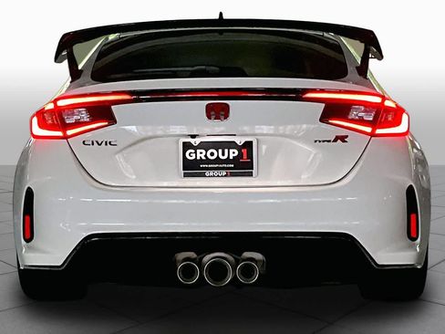 Used 2025 Honda Civic Type R image 4