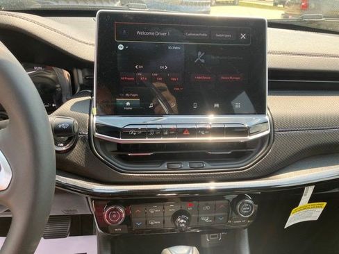 New 2026 Jeep Compass Limited AWD/4WD image 18