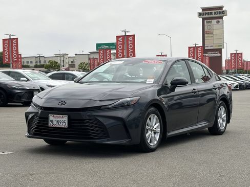 Certified 2025 Toyota Camry LE w/ Convenience Package FWD image 40