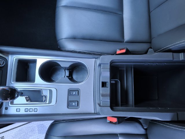 Used 2024 Nissan Murano SV AWD/4WD image 23