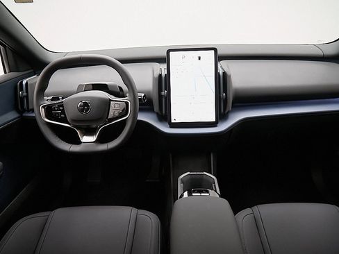 Certified 2025 Volvo EX30 Ultra w/ Climate Package image 24